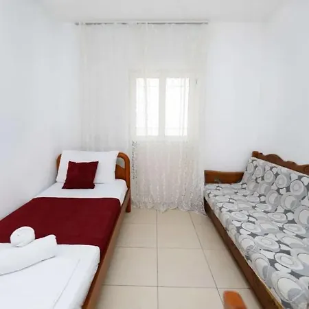 Guest house Agolli
